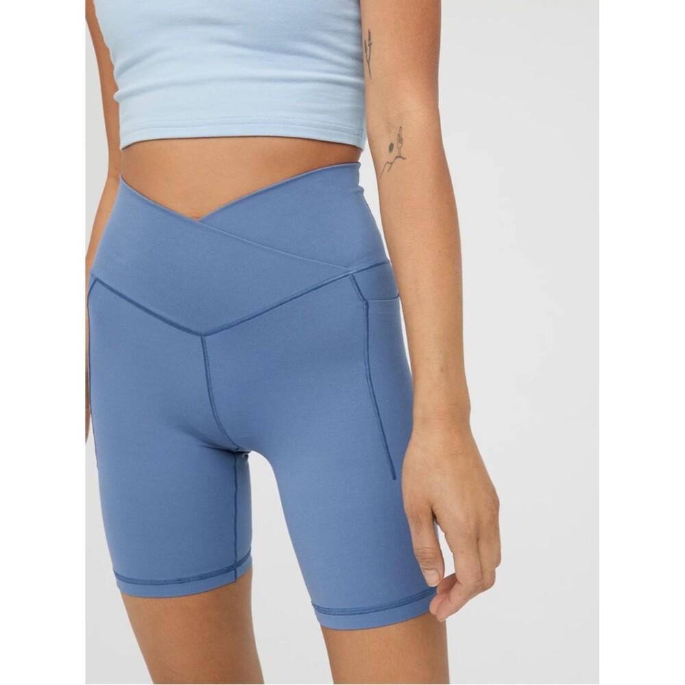 Offline by Aerie Blue Real Me Xtra Bike Shorts Size M 7” - Picture 8 of 10